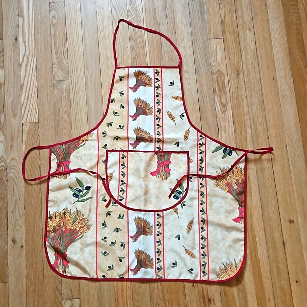 NWOT Apron - Picture 2 of 6